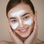6 Cara Melakukan Teknik Slugging dengan Moisturizer, Ini Tips dan Manfaatnya