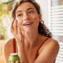 Bye Kulit Berminyak dan Kusam! Ini 4 Pelembap Brightening Berlabel Oil Free
