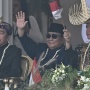 Bukan Sekadar Simbol Politik! Gerindra Ungkap Makna Prabowo Duduk Diapit Jokowi dan Gibran