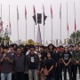Kritik Atraksi Kemerdekaan Elite, Kolektif UGM Kibarkan Bendera Setengah Tiang