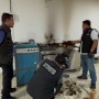 Bareskrim Geledah Markas Penyelundup Emas Dubai di Jakut, Ratusan Celana Dalam Modifikasi Disita