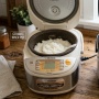 4 Perbedaan Rice Cooker Keramik vs Stainless Steel untuk Memasak Nasi, Mana yang Lebih Sehat?