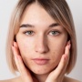 Wajah Auto Mulus! 5 Dark Spot Correcting Serum Ampuh Samarkan Noda Hitam