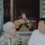 Lagu 'Rumah' Salma Salsabil dan Mereka yang Sedang Mencari Tempat Pulang