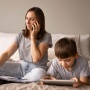 Parenting di Era Digital: Ketika Gawai Menjadi Pengasuh Anak