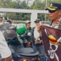 Ojol Bawa Bendera One Piece ke DPR Dicegat Polisi: Ini Simbol Lawan Koruptor