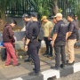 Antisipasi Sajam dan Molotov! Polisi Periksa Acak Massa Demo DPR