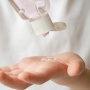 5 Moisturizer Gel yang Mudah Meresap, Ringan dan Tidak Lengket di Kulit