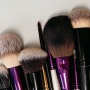 Mencuci Brush Makeup Pakai Sabun Apa? Ini Cara Membersihkannya agar Tetap Awet