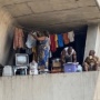 Viral Beton Bawah Tol Jadi Tempat Tinggal, Benarkah Ada di Indonesia? Cek Faktanya Di Sini