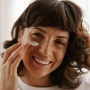 5 Perbedaan Sunscreen dan Sunblock yang Perlu Diketahui