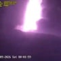 Gunung Anak Krakatau Erupsi Tengah Malam: Fenomena Lava Air Mancur Muncul