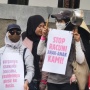 Jalan Sore Sambil Pukul Panci, Ibu-Ibu di Jogja: Stop MBG, Negara Jangan Budek