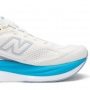 Harga Sepatu Lari New Balance Terbaru, Ini 4 Seri Terbaik untuk Daily Run hingga Race