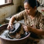 9 Cara Bersihkan Panci Gosong Pakai Bahan Rumahan, Nggak Perlu Disikat Kasar!