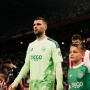 Tampil Apik Saat Ajax Gunduli Nathan Tjoe-A-On Cs, Maarten Paes Dapat Kabar Bahagia