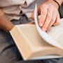 Buku Fiksi vs Self-Improvement: Mana yang Lebih Mengasah Empati?