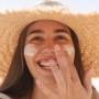 Bebas Kilap! 4 Physical Sunscreen Silica untuk Kontrol Sebum Kulit Sensitif