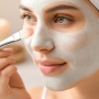 Anti-Breakout! 5 Masker Mugwort Kemasan Tube Redakan Jerawat dan Kemerahan