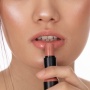 Cara Memilih Warna Lipstik Nude agar Tidak Kelihatan Pucat Seperti Orang Sakit