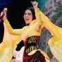 Membedah Toxic Relationship Lewat Lagu 'Kau yang Memilih Aku' Syahrini