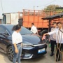 Dibuntuti dari Bank, Uang Rp 1,3 Miliar di Mobil WNA Dirampok di Cikampek
