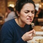 Arti Lidah atau Bibir Tergigit Saat Makan Menurut Primbon Jawa, Lagi Jadi Bahan Omongan?