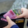 Gaji Masuk Langsung Habis: Bisakah Sukses Self-Reward Tanpa Nabung Air Mata?