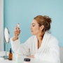 Setting Powder vs Setting Spray, Mana yang Mengunci Makeup Lebih Lama?