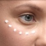 5 Eye Cream Retinol Terbaik untuk Samarkan Garis Halus Usia 30 Tahun ke Atas