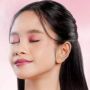 Anti-Breakout! 4 Acne Setting Spray Bikin Makeup Bebas Kilap pada Kulit Berminyak