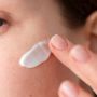 5 Rekomendasi Moisturizer Pencerah Wajah, Pemudar Bekas Jerawat, dan Flek Hitam