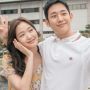 Terjebak Situasi Right Person Wrong Time? Film Tune In for Love Punya Jawabannya