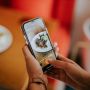 Fenomena Camera Eats First: Kenali Etika Memotret Makanan di Restoran Agar Tak Mengganggu