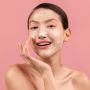 Atasi Kulit Kusam dengan Budget Hemat, Ini 5 Brightening Cleanser 30 Ribuan