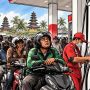 Rakyat Kecil Jadi Korban Antrean BBM, dari Ojol Kehilangan Pendapatan hingga Kampus Terpaksa WFH