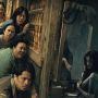Ancaman Penggusuran dan Teror Arwah Seram di Film Warga Rusun 609