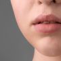 Kenapa Bibir Kering dan Pecah-Pecah Padahal Sudah Banyak Minum?