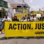 Aksi Greenpeace di Bundaran HI: Alarm Darurat Krisis Iklim yang Kian Mengimpit Rakyat