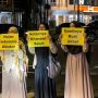 Heboh Trio Wanita Berjilbab Bentangkan Poster Isu Sawit Indonesia Dikirim ke Israel
