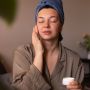 Urutan Pemakaian Retinol dan Niacinamide Malam Hari agar Kulit Tetap Nyaman