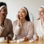 4 Moisturizer Berbahan Honey Extract Berikan Efek Hidrasi agar Wajah Lembap