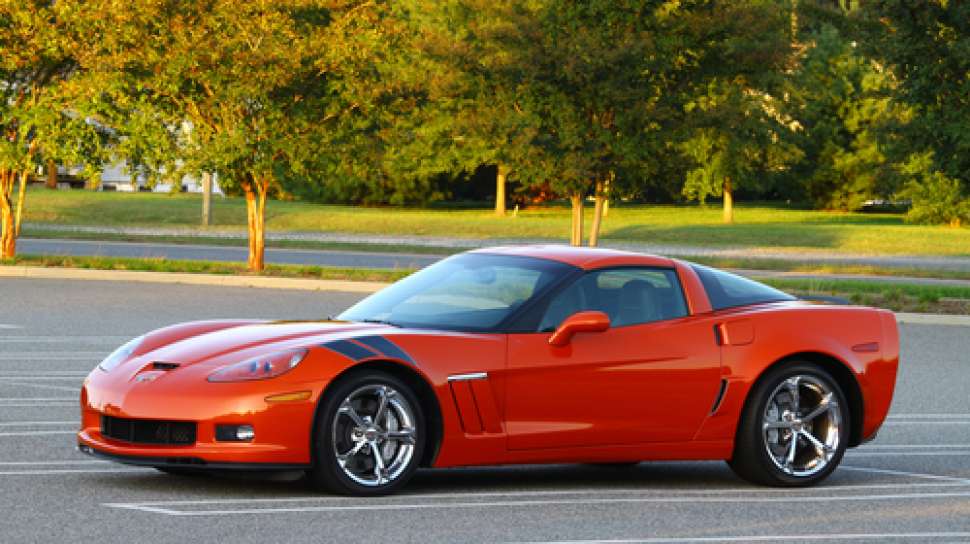 Tiga Modifikasi Bikin Mobil Tua Tampil Futuristik