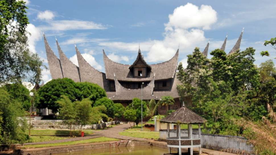 Kebun Jeruk, Rendang dan Rumah Gadang di Kaki Kerinci