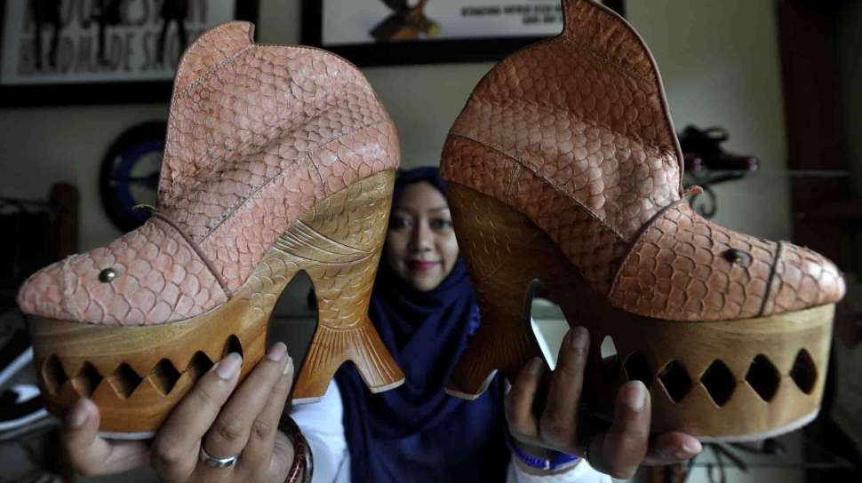  Sepatu Kulit Ikan Nila  Model Sepatu  Kulit 