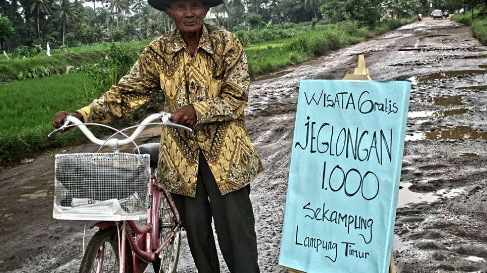 "Wisata Jalan Rusak" di Lampung Jadi Viral, Kenapa?