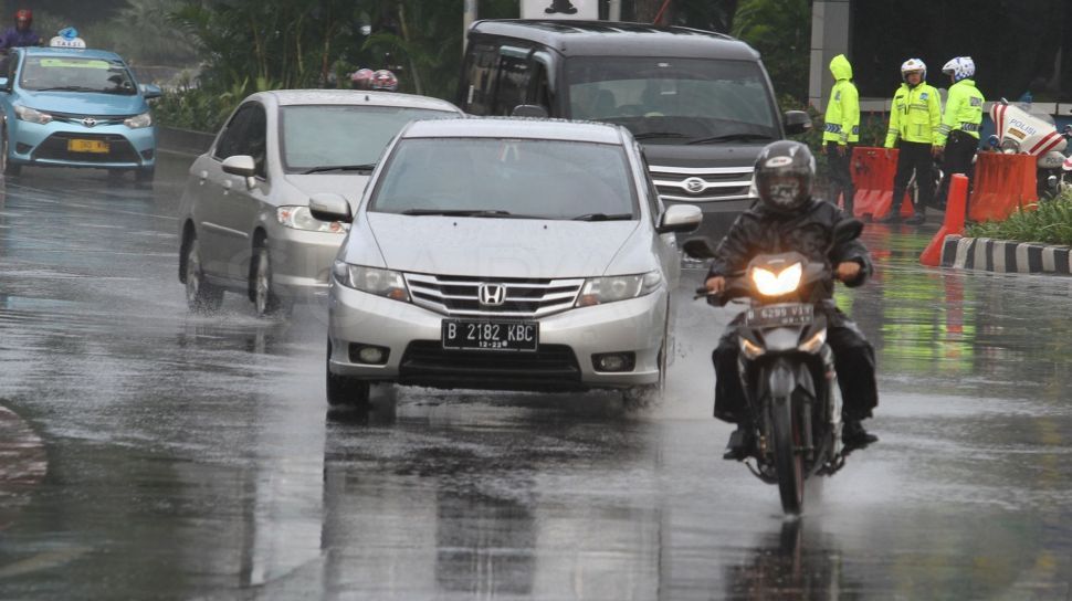 Prakiraan Cuaca Jakarta Minggu 16 Januari: Pagi Dan Siang Sebagian ...