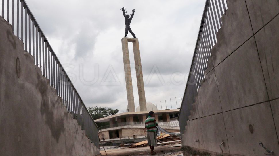 Revitalisasi Lapangan Banteng Mundur