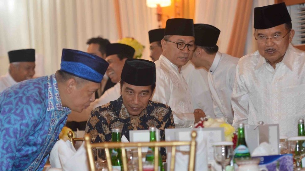 Buka puasa bersama dengan pimpinan DPR di Rumah Dinas Ketua DPR Widya Candra, Jakarta, Senin (28/5/2018) ini dihadiri sejumlah pimpinan lembaga negara, jajaran menteri serta sejumlah tokoh partai politik.
