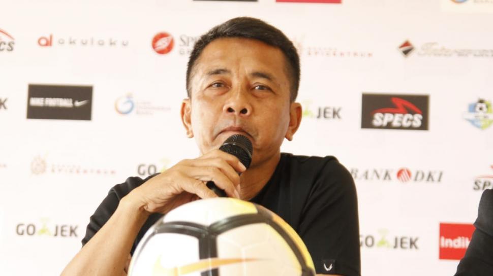 Jafri Sastra devient le nouvel entraîneur de Persela Lamongan, dirige directement la pratique